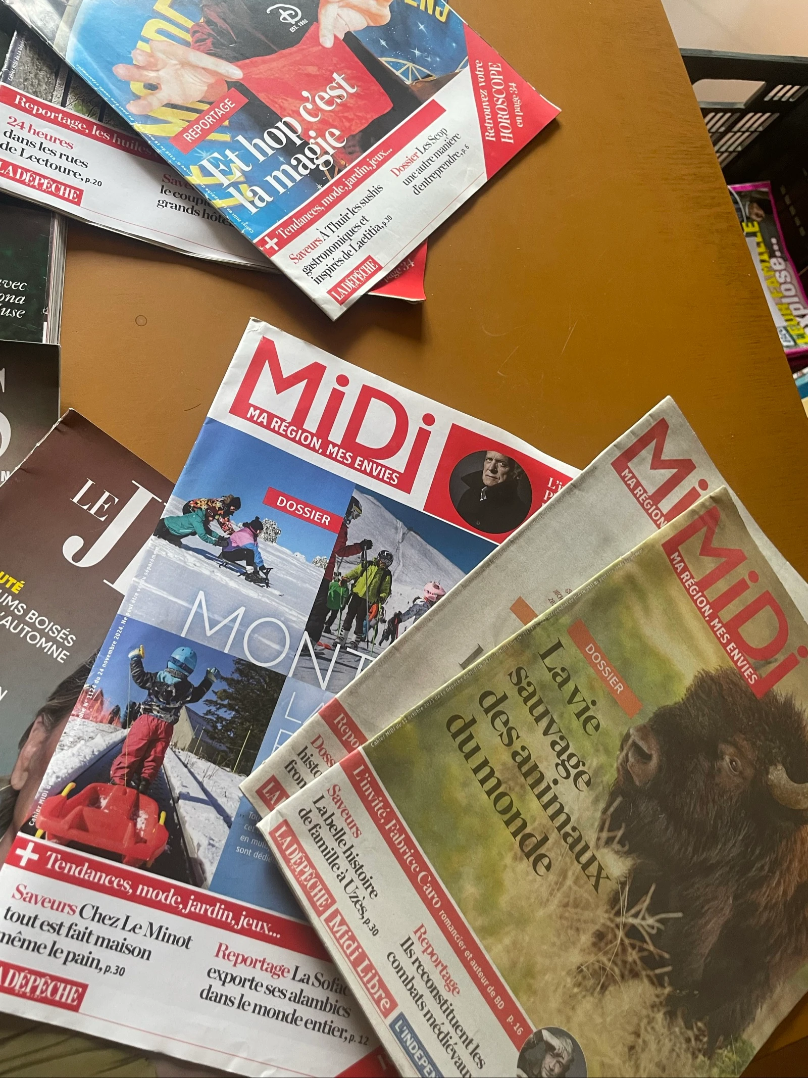10 magazines  – photo 8